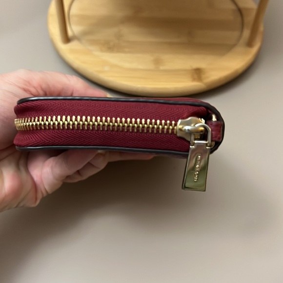 MICHAEL KORS LEATHER CONTINENTAL WALLET - Picture 7 of 12